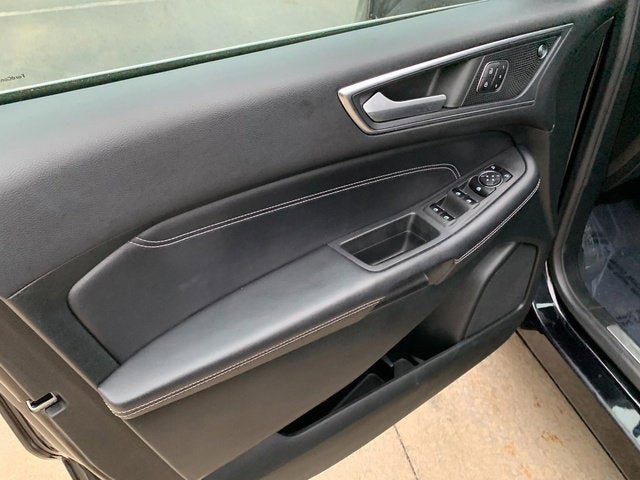 Used 2022 Ford Edge Titanium AWD/4WD image 23