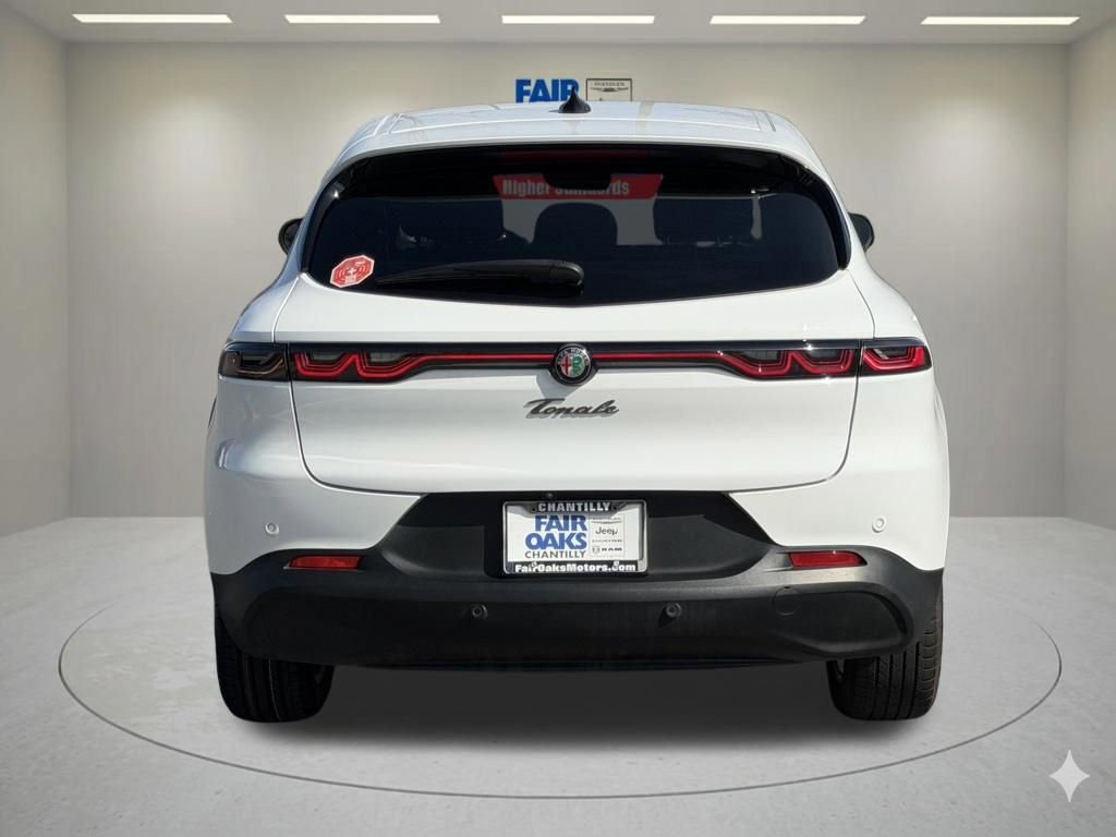 Used 2024 Alfa Romeo Tonale Sprint image 8