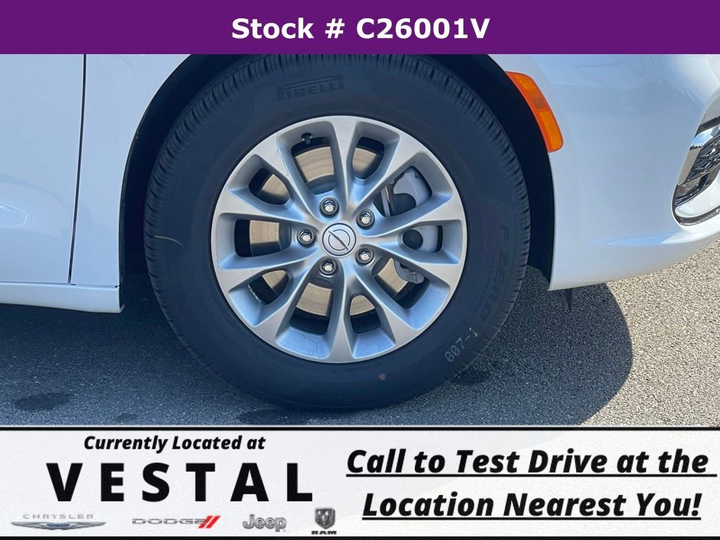 New 2026 Chrysler Pacifica Select image 2