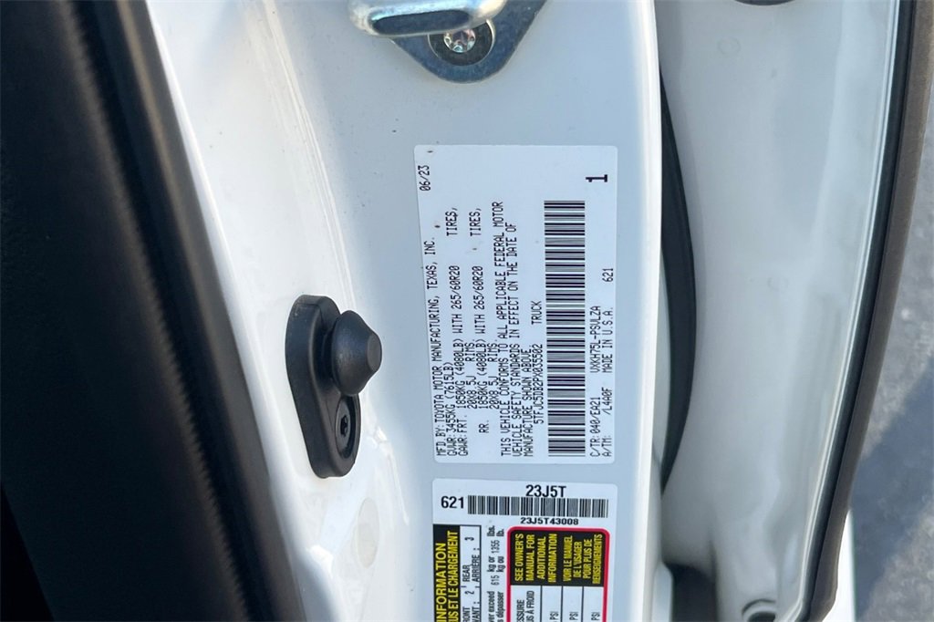 Used 2023 Toyota Tundra Limited image 33