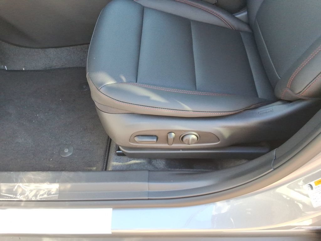 New 2026 Chevrolet Trax RS w/ Driver Confidence Package FWD image 22