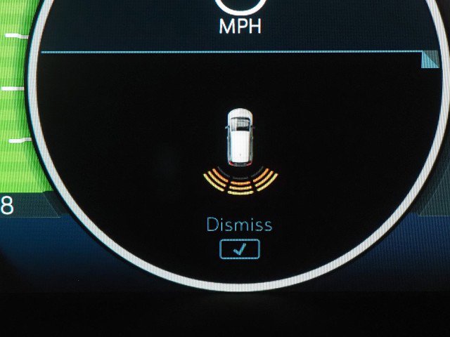 Used 2021 Chevrolet Bolt Premier w/ Infotainment Package FWD image 21