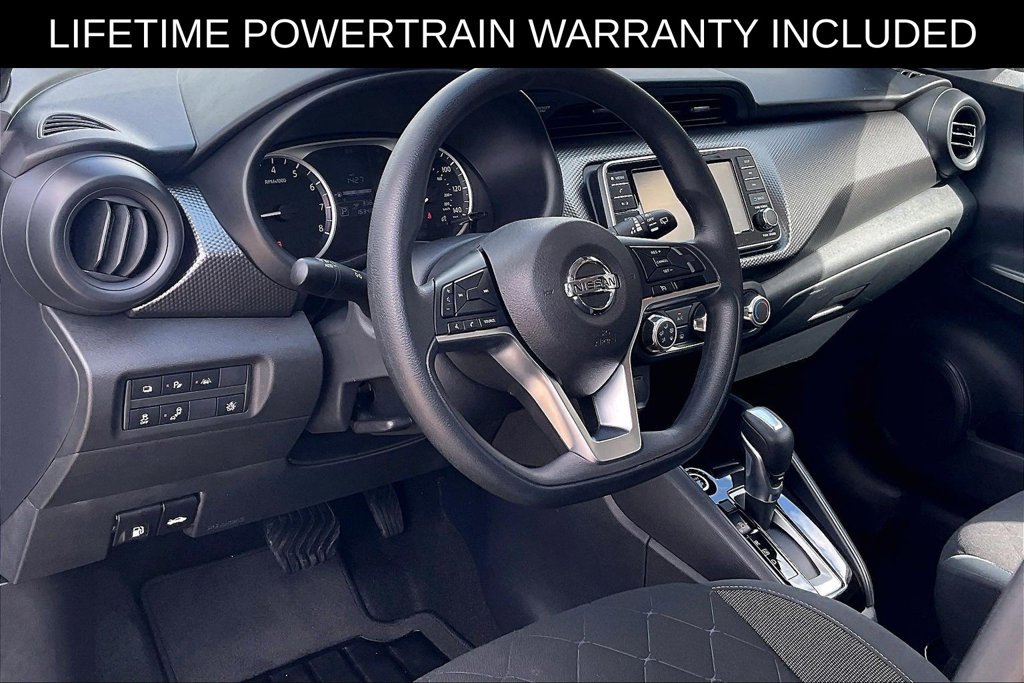 Used 2020 Nissan Kicks S FWD image 12