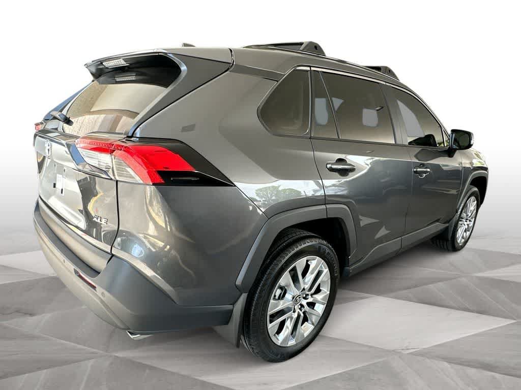 Used 2025 Toyota RAV4 XLE Premium w/ Weather Package FWD image 8