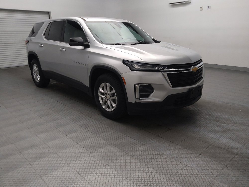 Used 2022 Chevrolet Traverse LS FWD image 13
