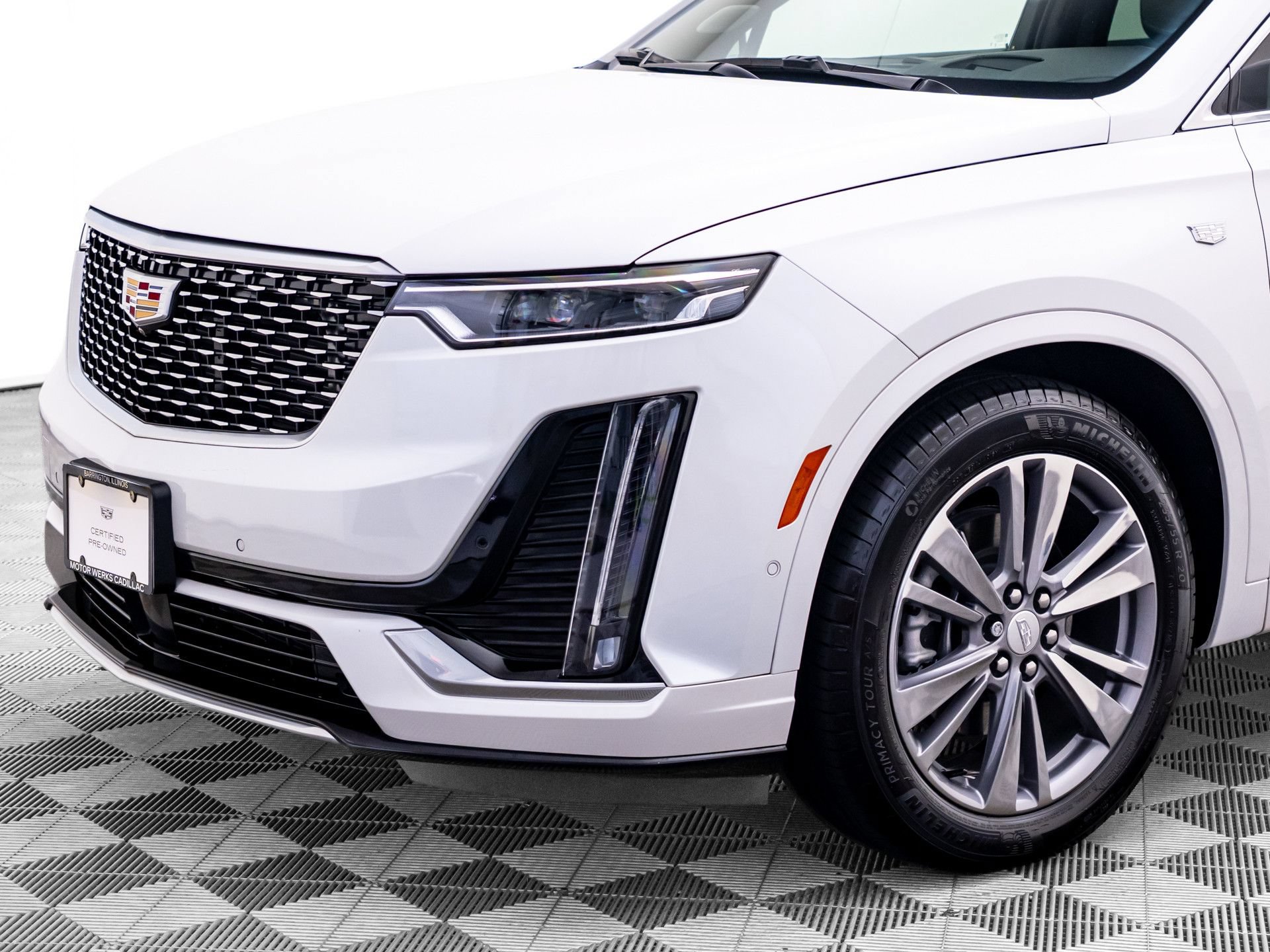 Certified 2025 Cadillac XT6 Premium Luxury w/ Platinum Package AWD/4WD image 40