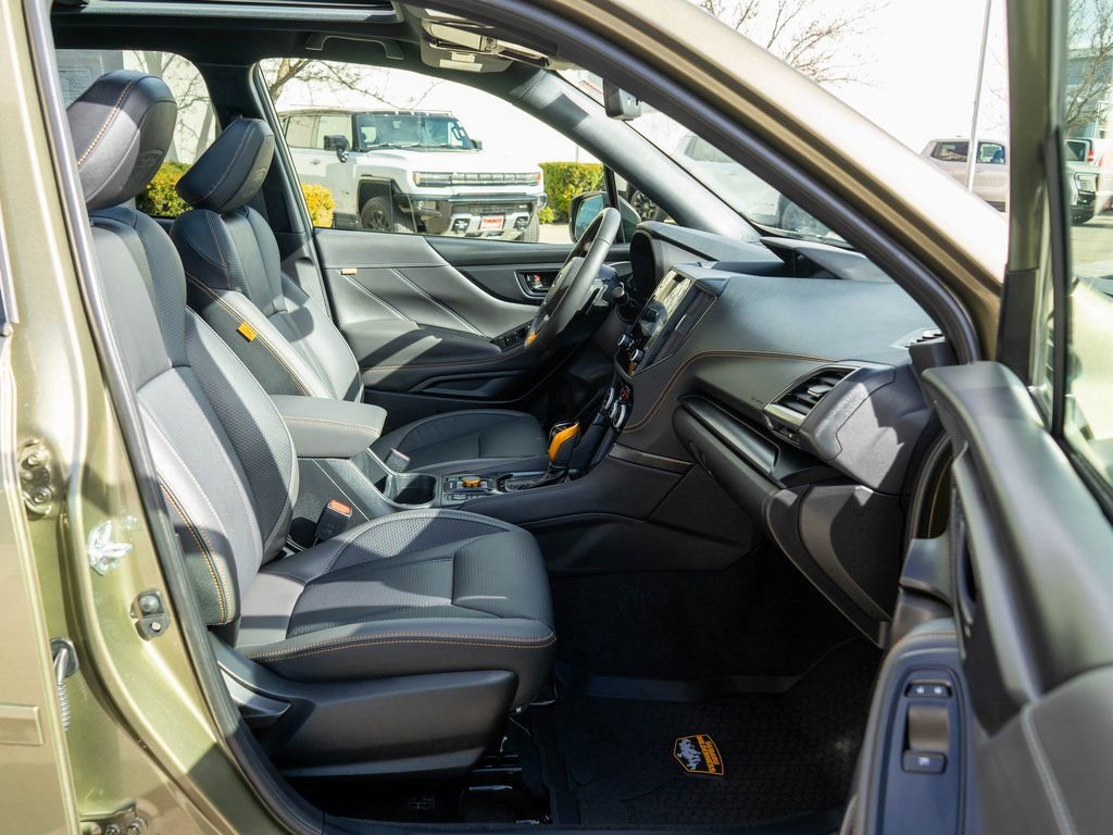 Used 2025 Subaru Forester Wilderness AWD/4WD image 10