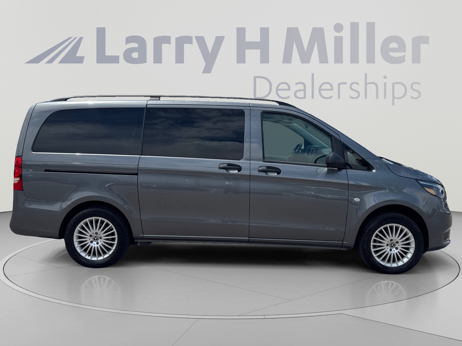 Used 2023 Mercedes-Benz Metris Passenger image 6