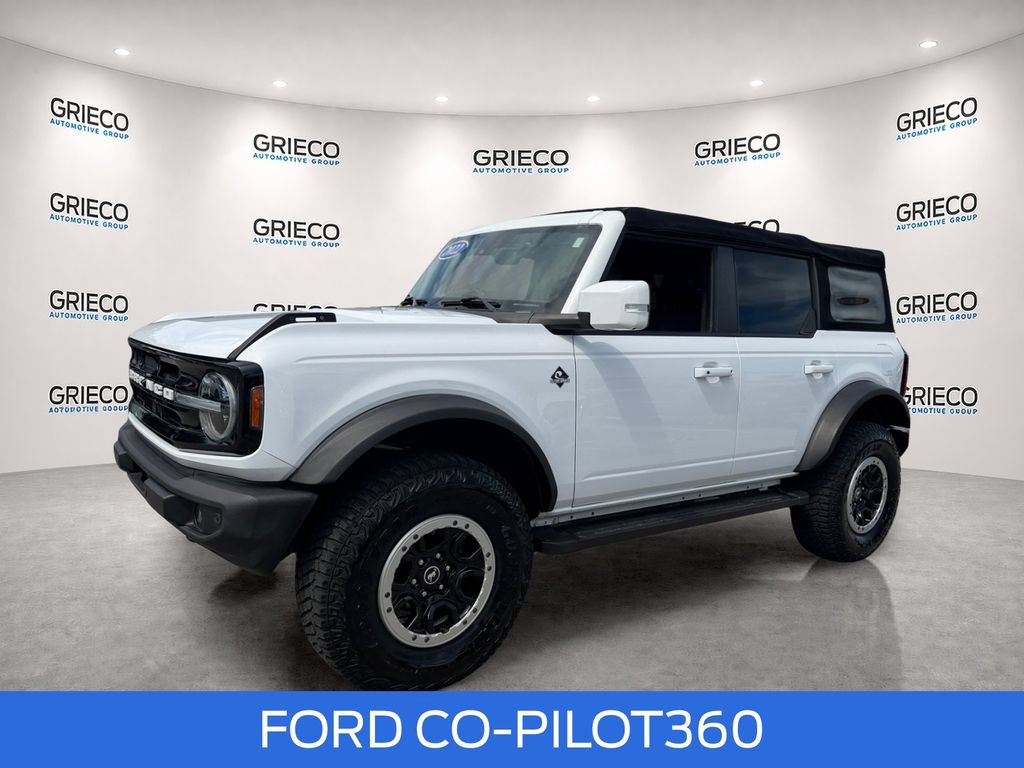 Certified 2022 Ford Bronco Outer Banks w/ Sasquatch Package AWD/4WD image 3