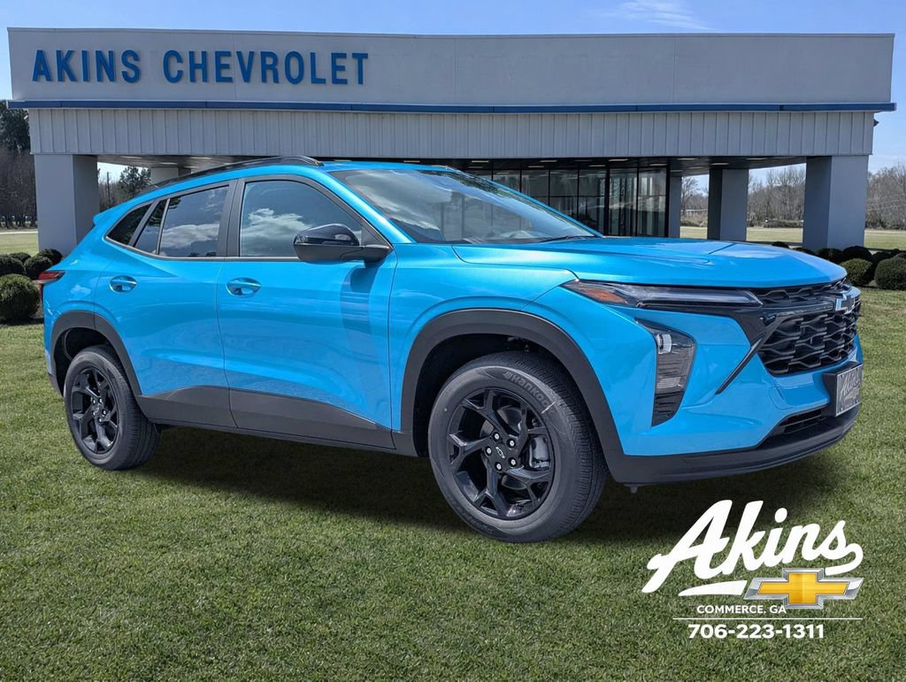 New 2026 Chevrolet Trax LT w/ Sunroof Package