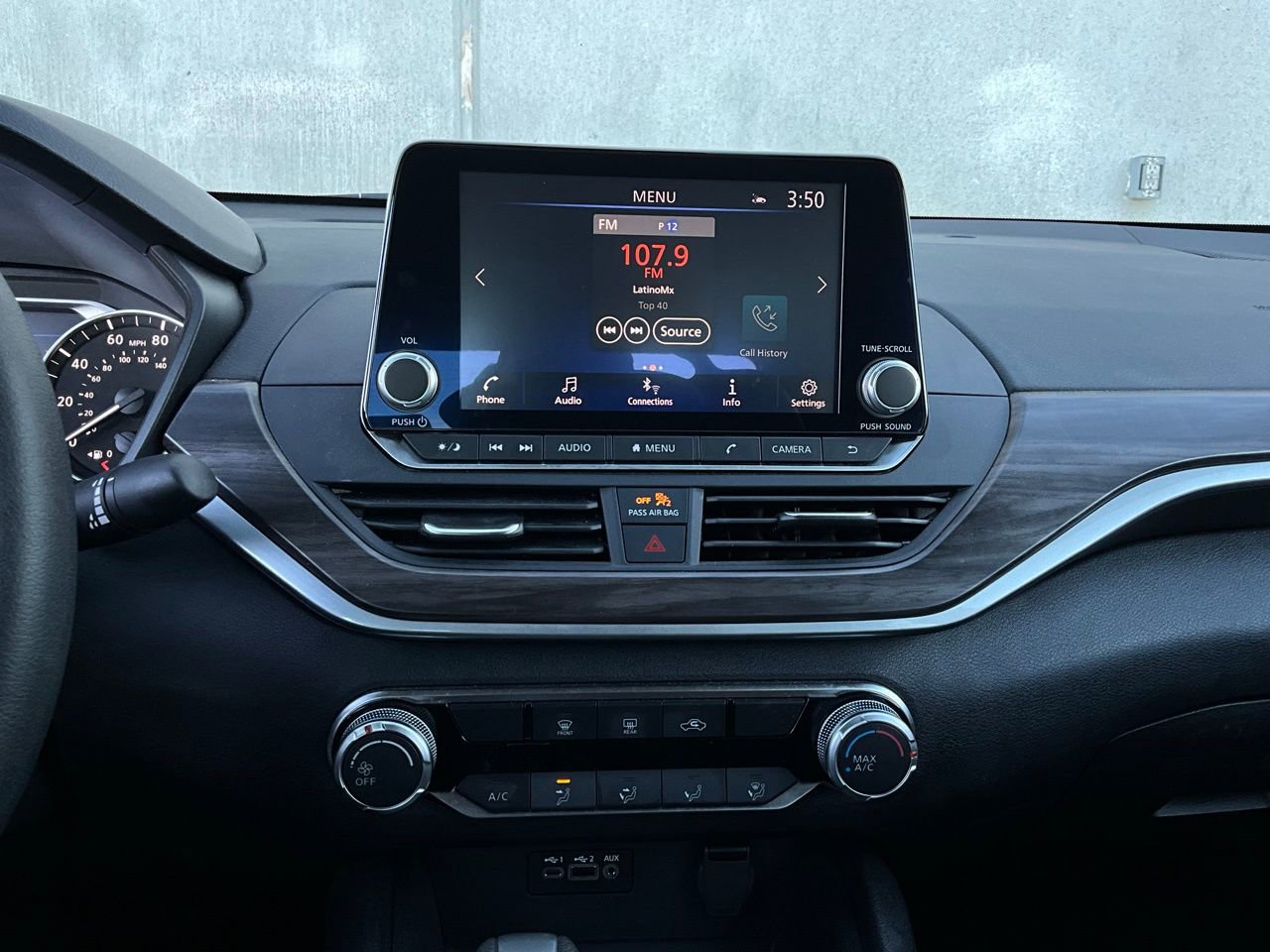 Used 2025 Nissan Altima 2.5 SV image 26