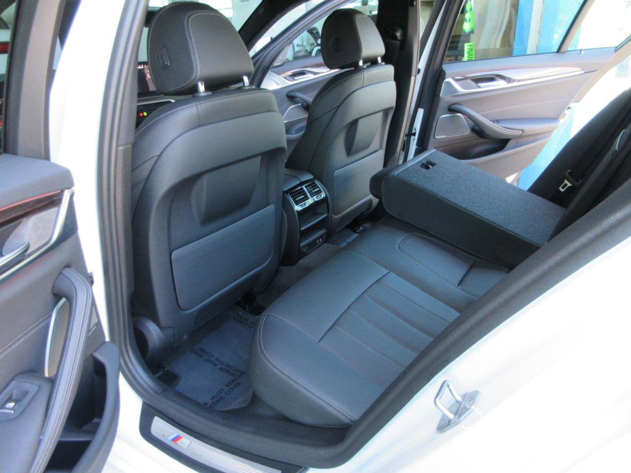 Used 2023 BMW 530i w/ M Sport Package RWD image 39