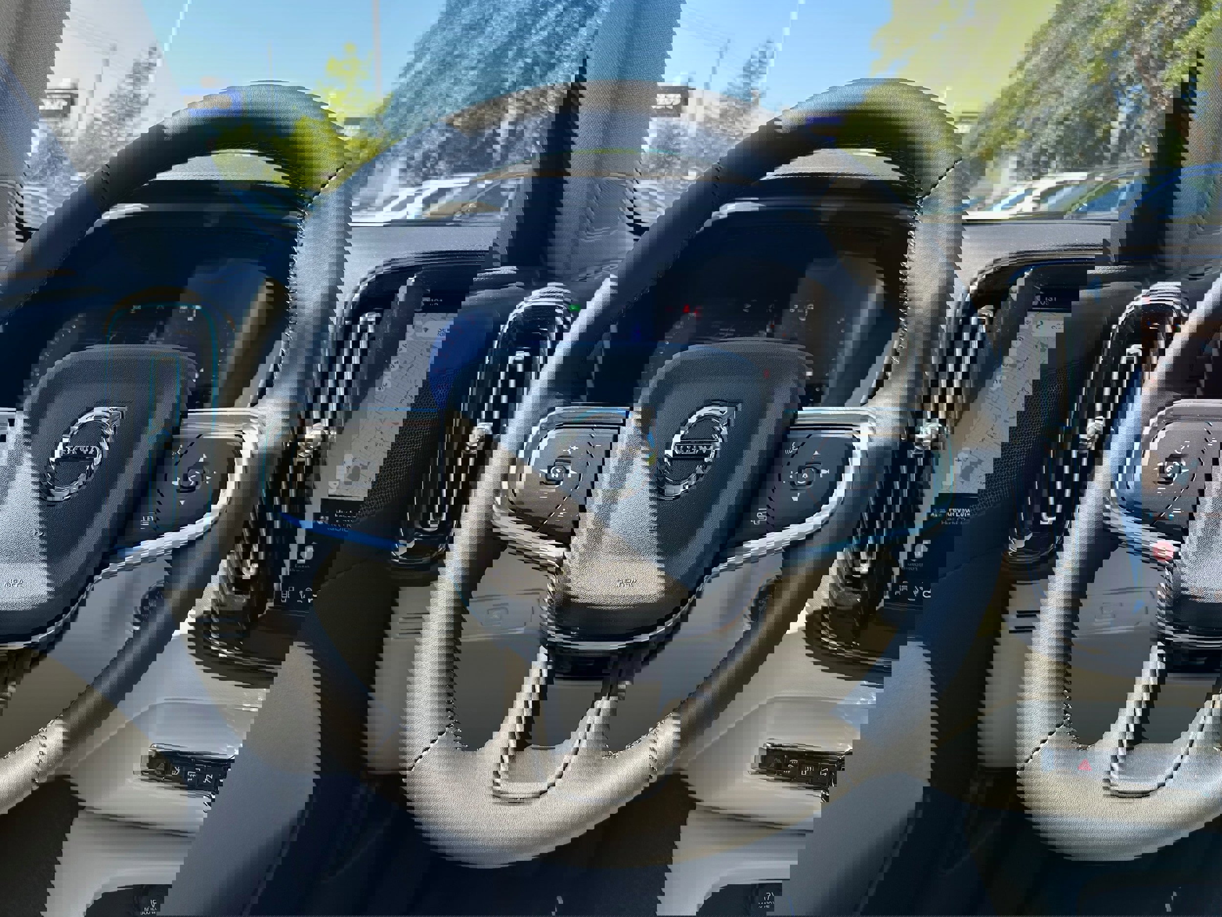 New 2026 Volvo XC40 B5 Plus w/ Protection Package Premier image 13