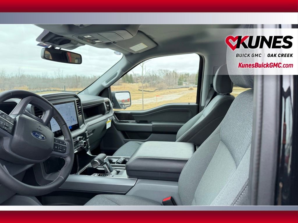 Used 2025 Ford F150 Lightning XLT image 9