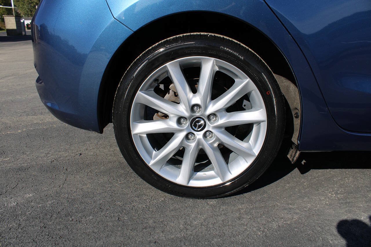 Used 2017 MAZDA MAZDA3 Touring FWD image 15