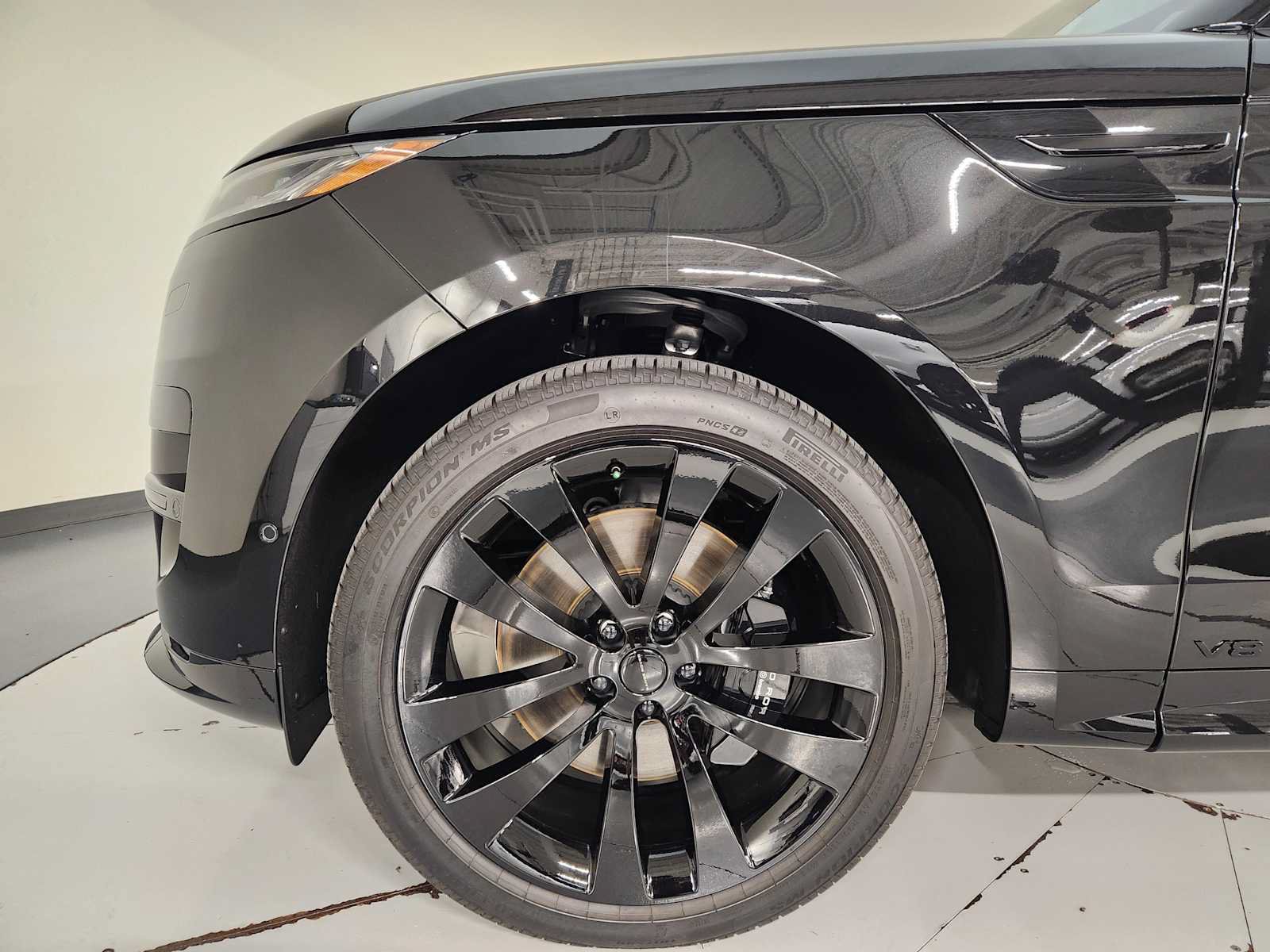 Used 2026 Land Rover Range Rover Sport Dynamic SE AWD/4WD image 11