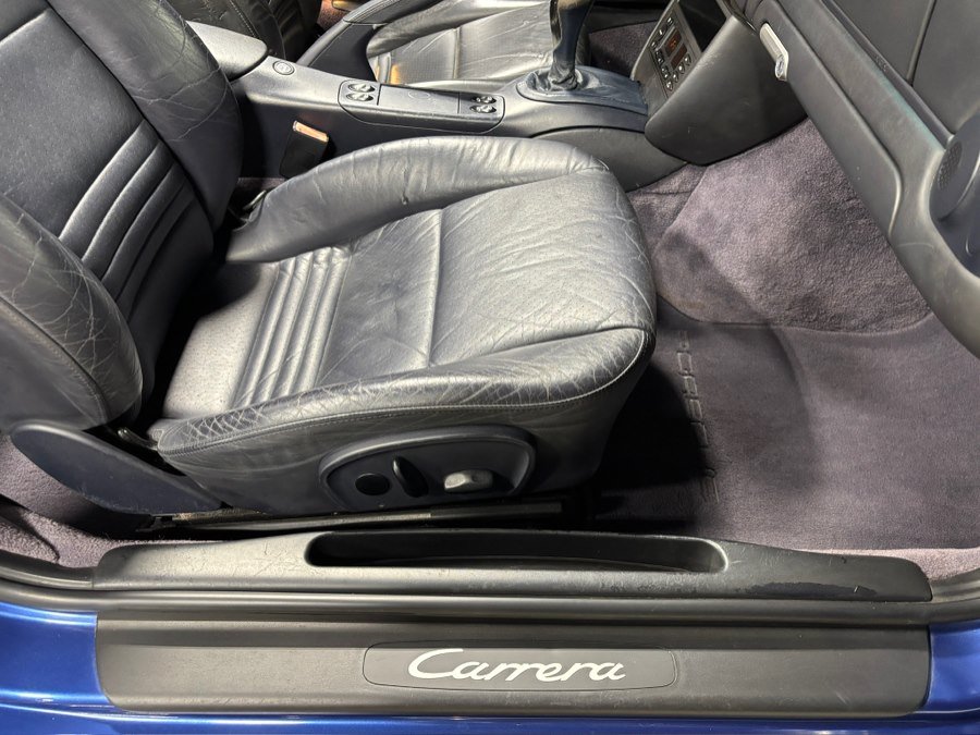 Used 2002 Porsche 911 Cabriolet image 11