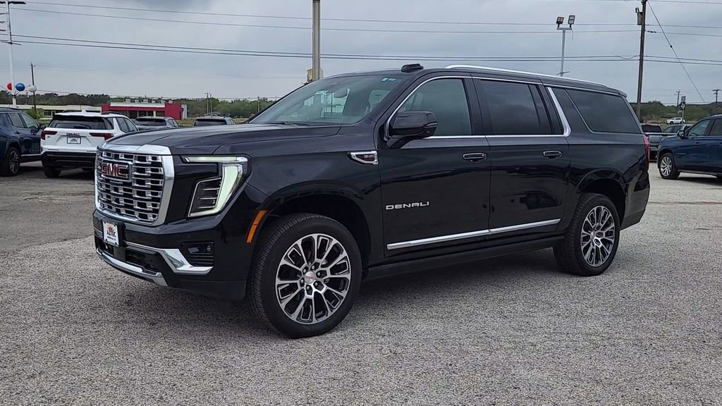New 2026 GMC Yukon XL Denali w/ Sun & Power Step Package image 3