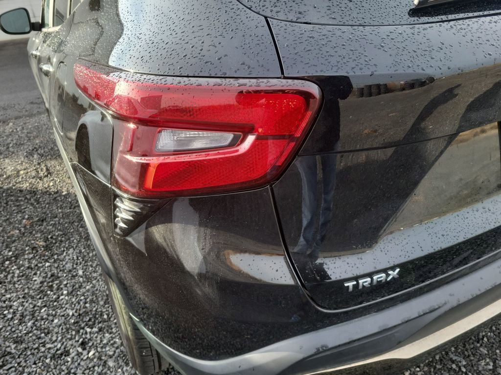 Used 2025 Chevrolet Trax ACTIV image 26