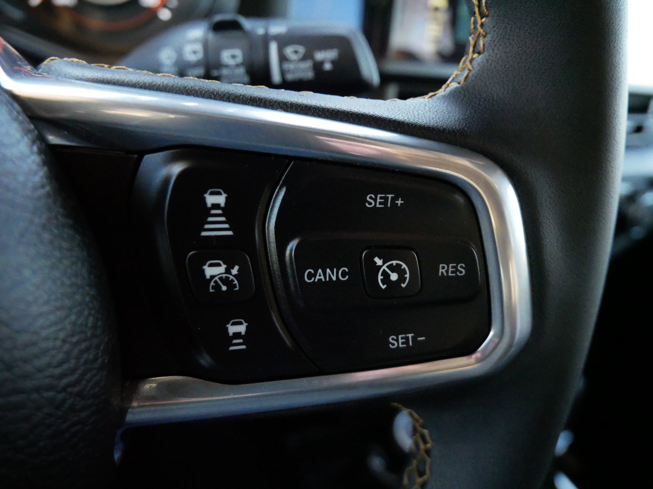 Used 2024 Jeep Wrangler Sahara w/ Technology Group image 26