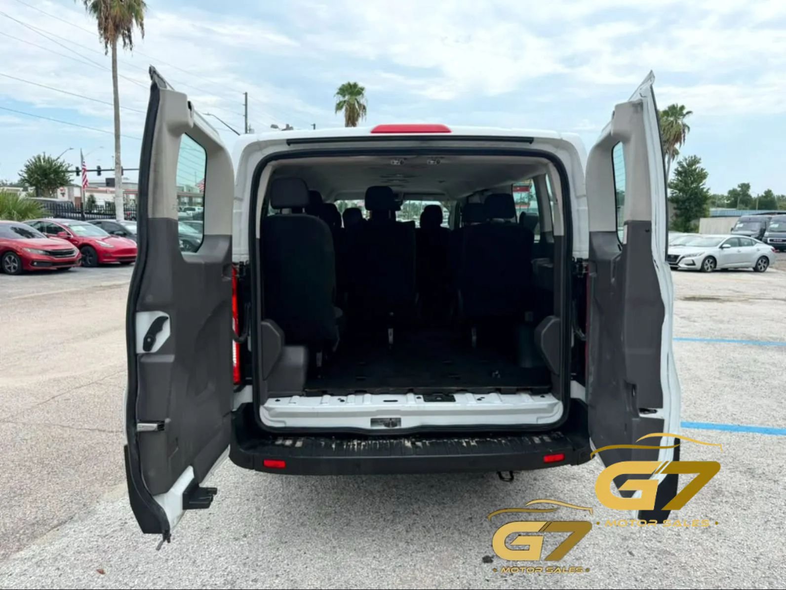Used 2021 Ford Transit 350 XLT RWD image 5