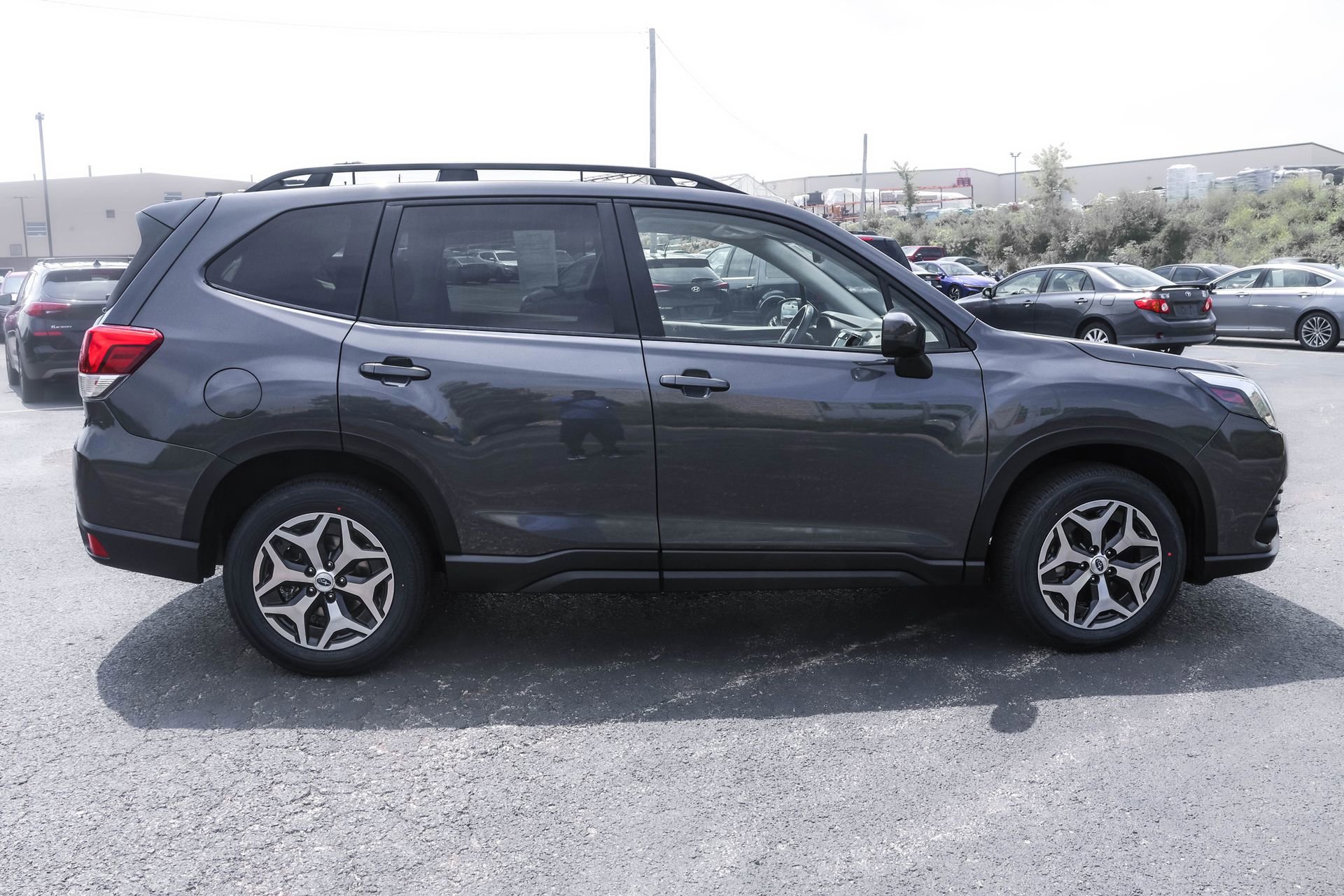 Used 2022 Subaru Forester Premium image 17