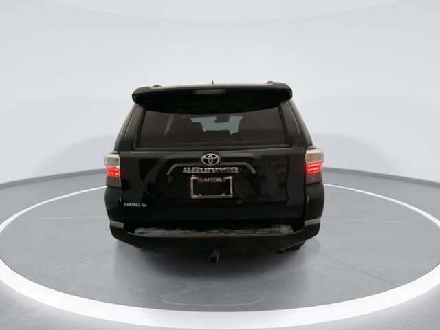 Used 2020 Toyota 4Runner SR5 AWD/4WD image 3
