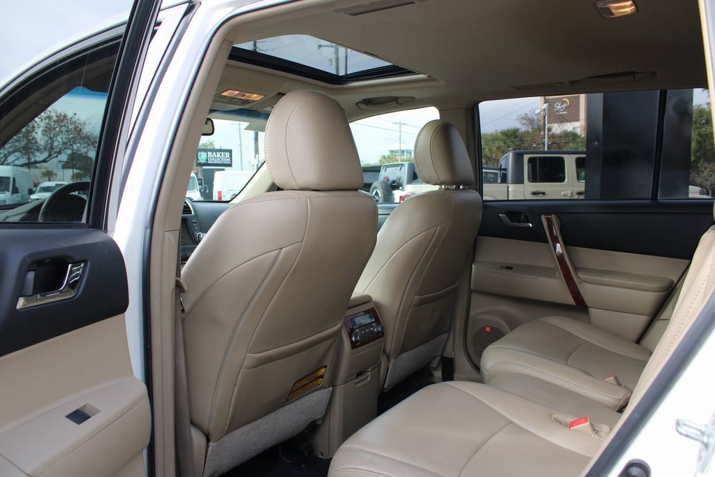 Used 2012 Toyota Highlander Limited image 11