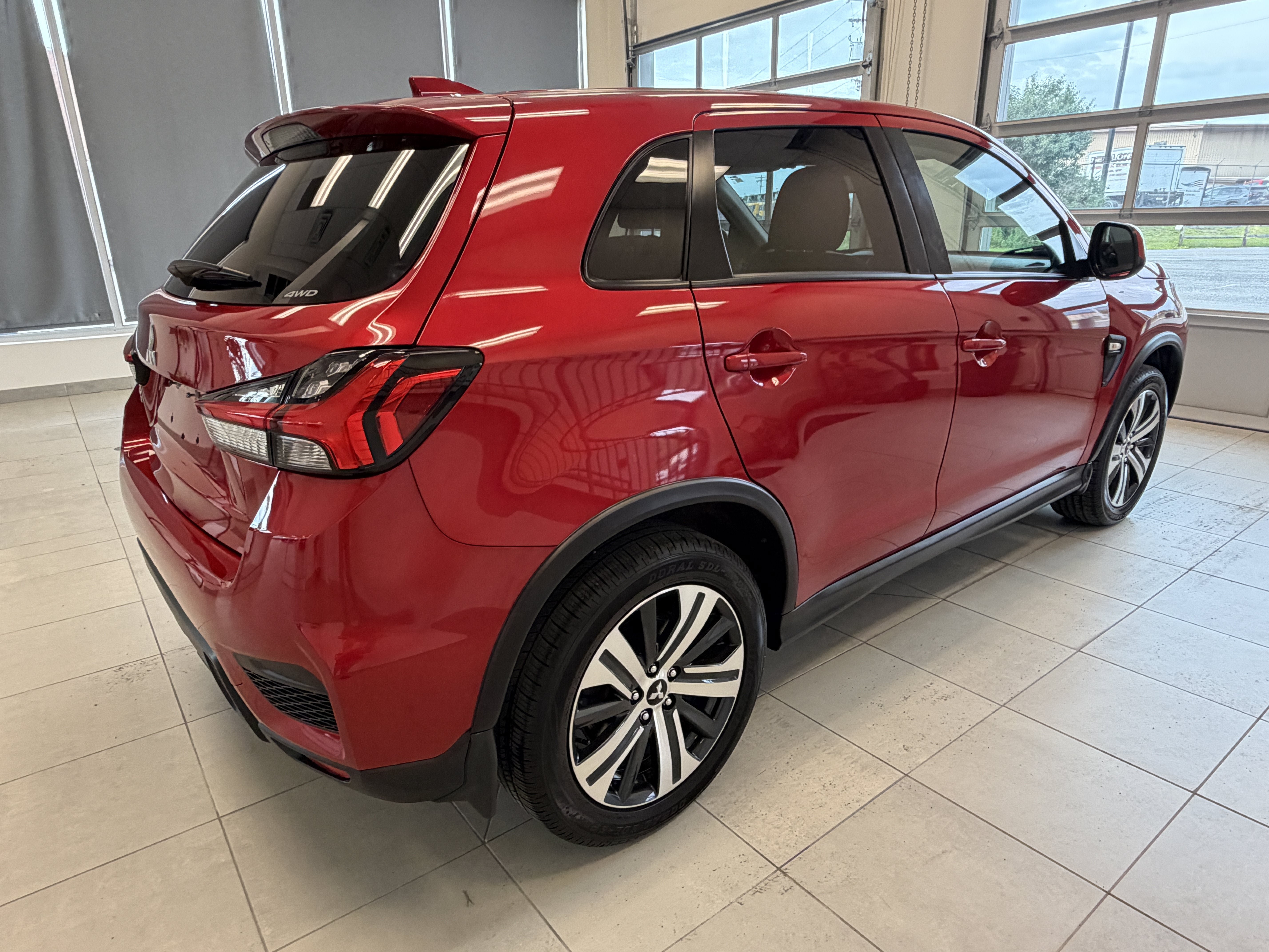 Used 2024 Mitsubishi Outlander Sport AWD image 3