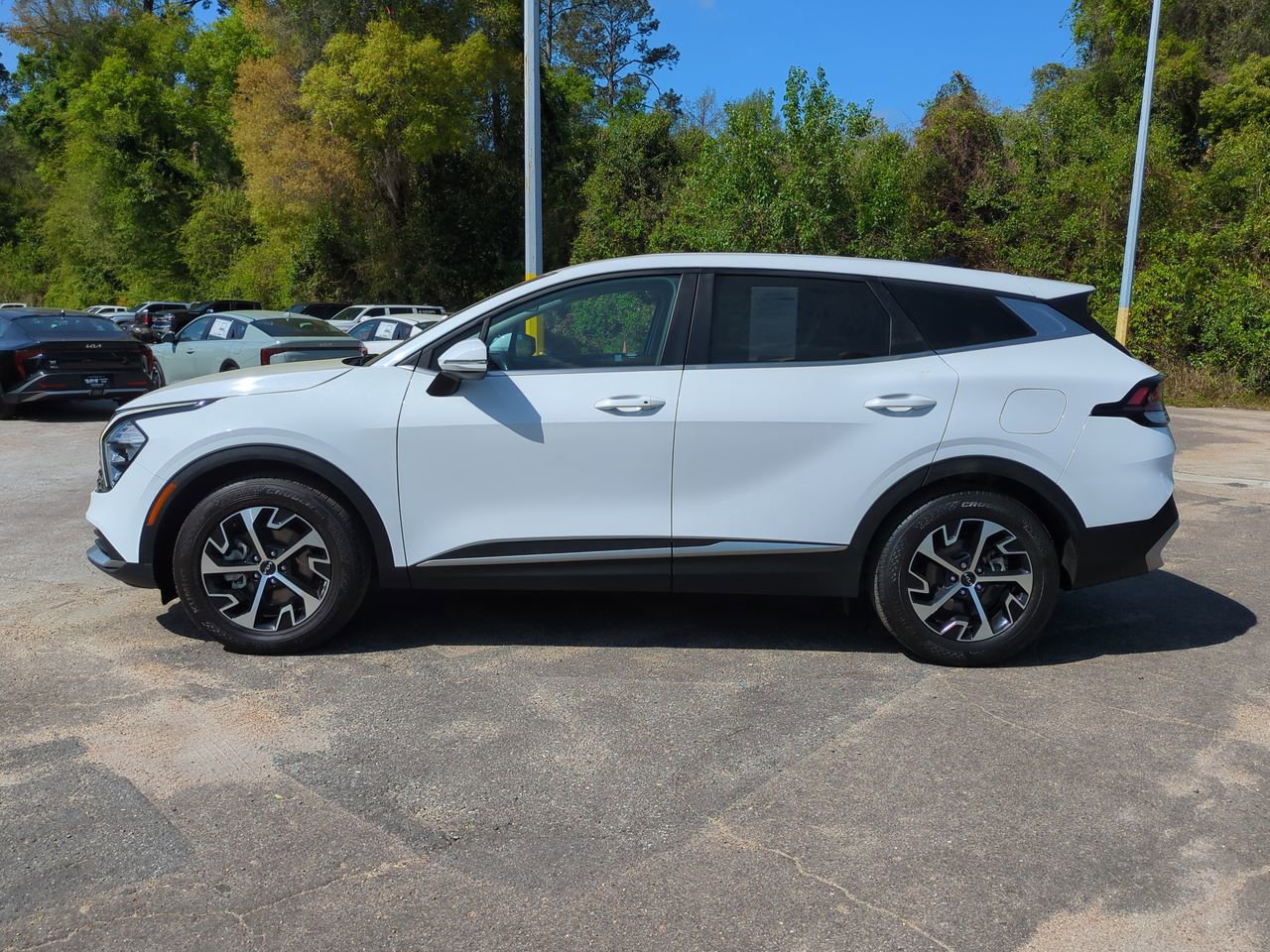 Certified 2023 Kia Sportage EX FWD image 8