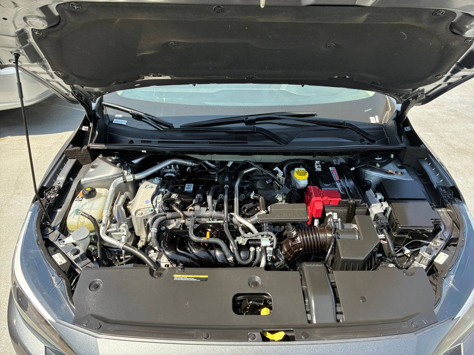 Used 2025 Nissan Sentra SV FWD image 30