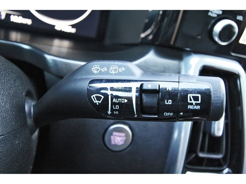 Used 2023 Kia Sorento SX AWD/4WD image 17