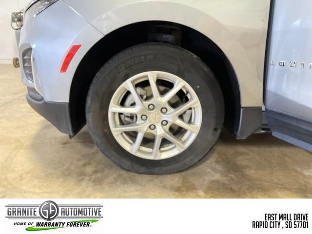 Used 2024 Chevrolet Equinox LT AWD/4WD image 16