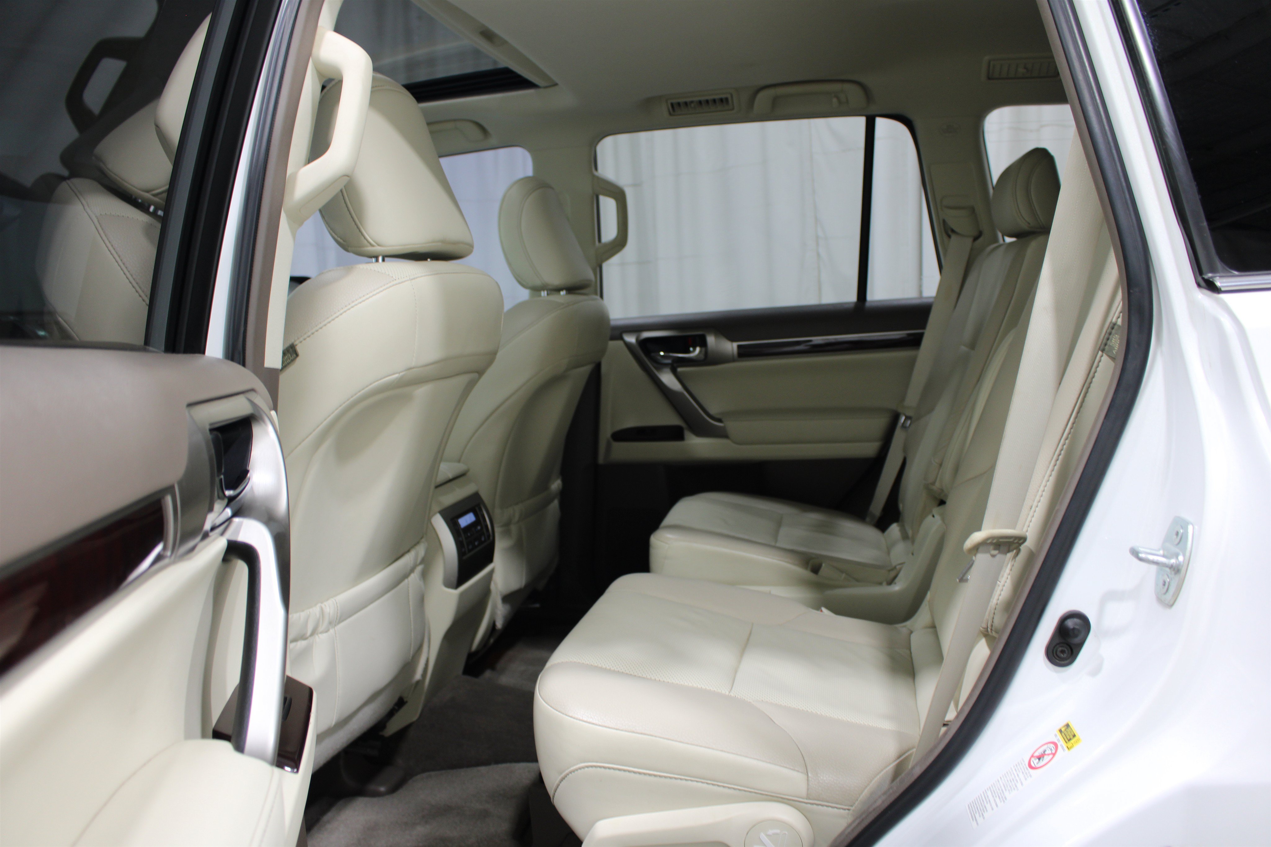 Used 2017 Lexus GX 460 Premium AWD/4WD image 22