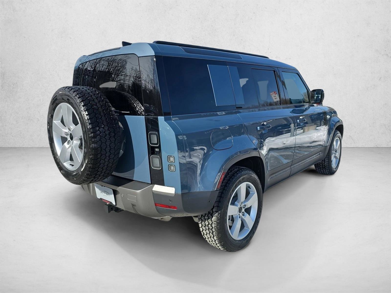 New 2026 Land Rover Defender 110 S AWD/4WD image 5