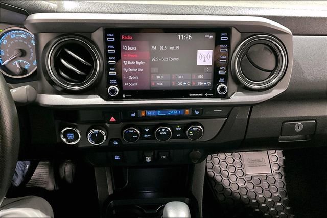 Used 2020 Toyota Tacoma TRD Sport AWD/4WD image 16