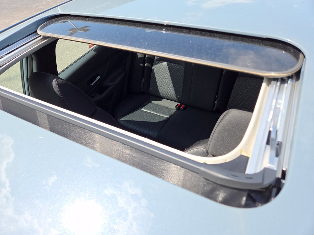 New 2026 Nissan Sentra SV w/ SV Convenience Package FWD image 3