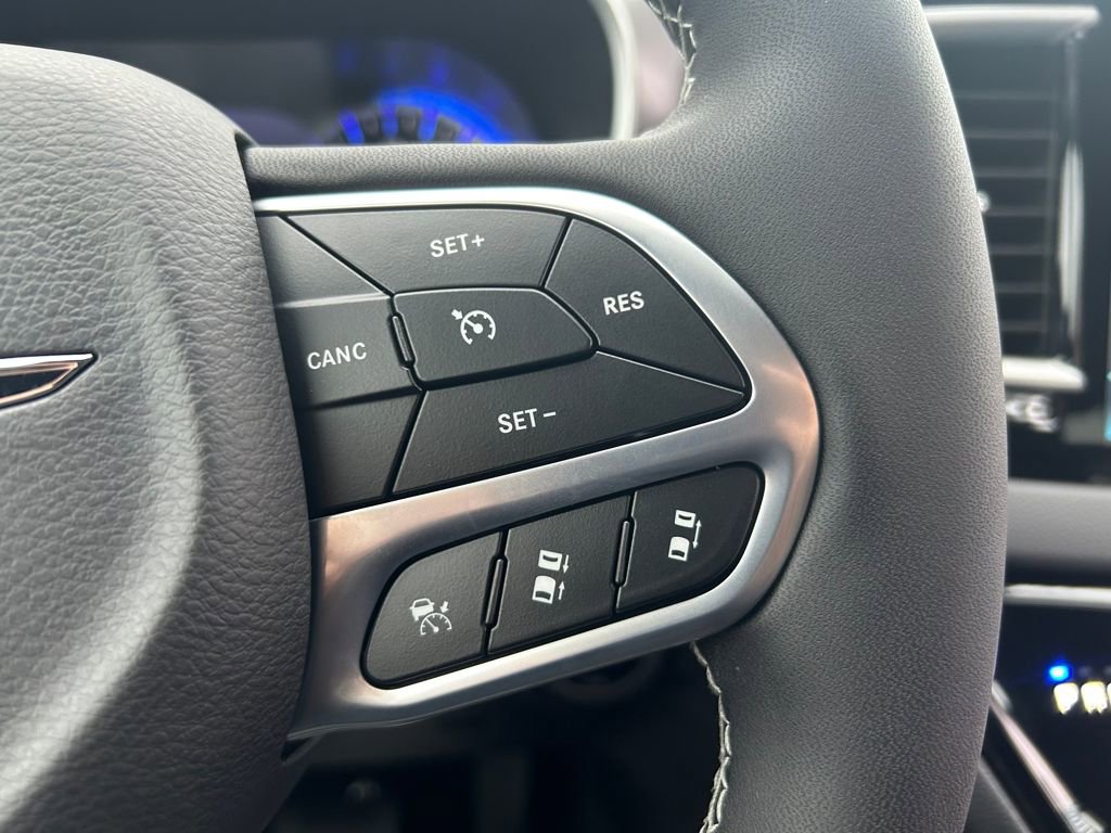 New 2026 Chrysler Voyager LX image 19