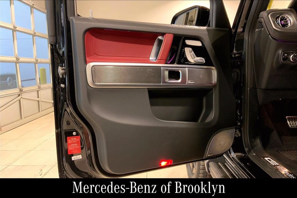 Used 2025 Mercedes-Benz G 550 image 24