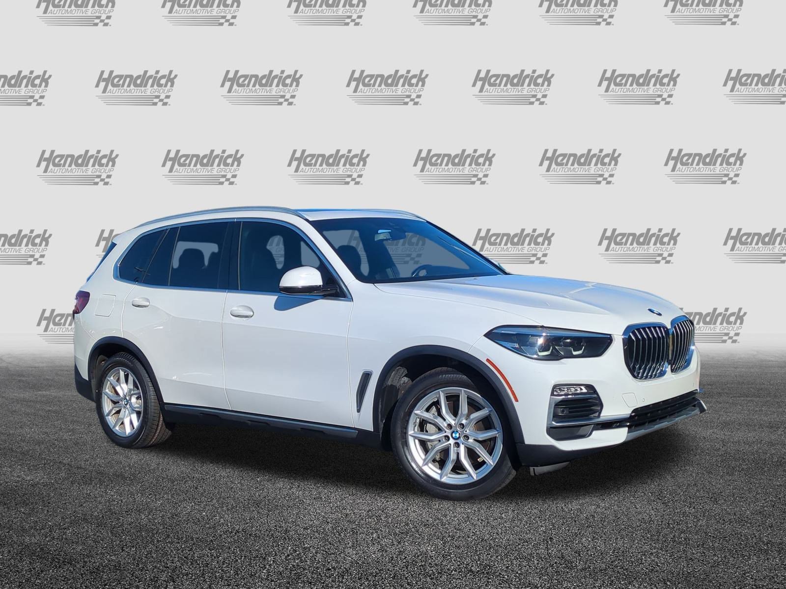 Used 2019 BMW X5 xDrive40i w/ Luxury Seating Package image 2