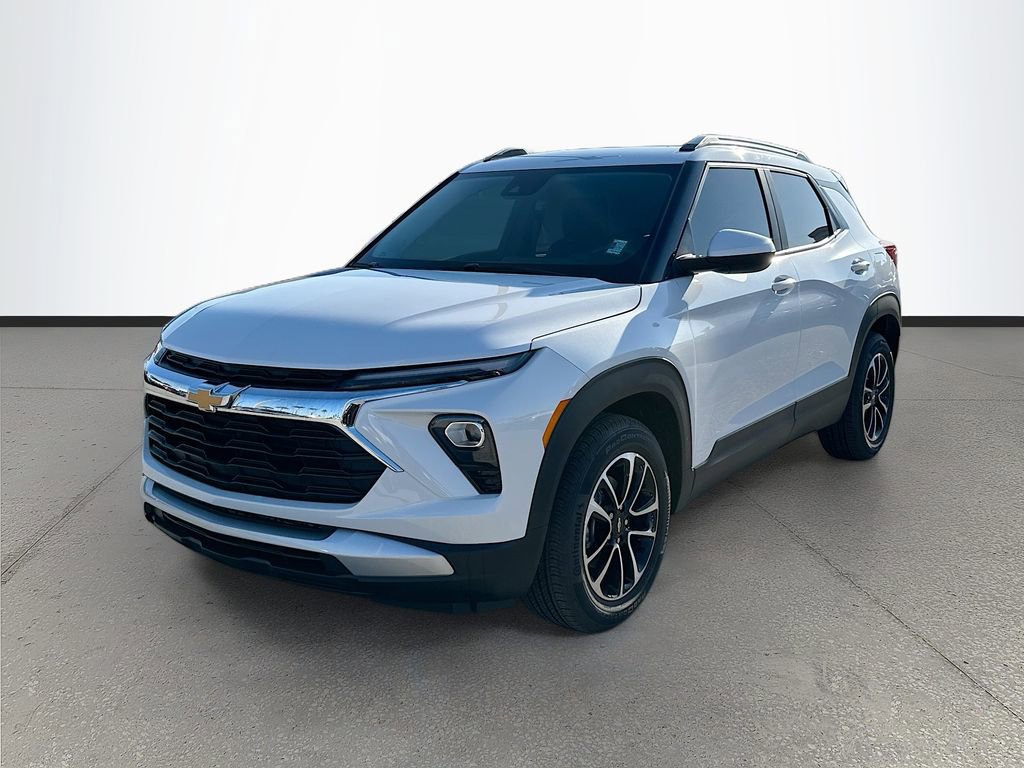 Used 2024 Chevrolet TrailBlazer LT w/ Driver Confidence Package image 3