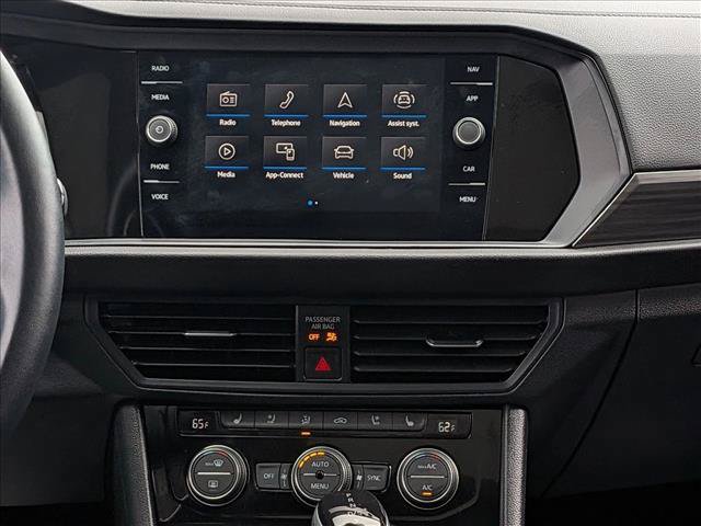 Used 2023 Volkswagen Jetta SEL FWD image 15