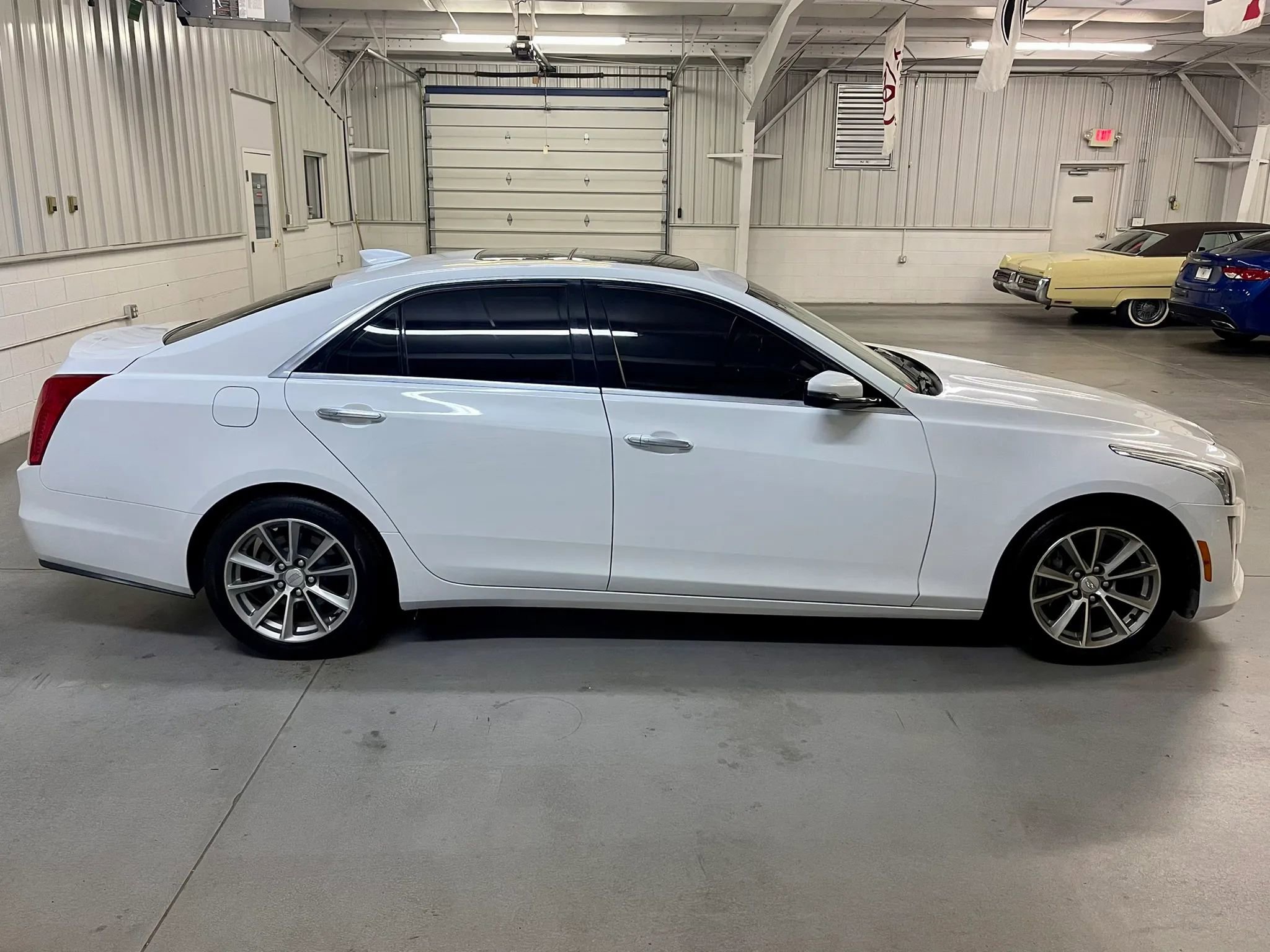 Used 2017 Cadillac CTS Luxury RWD image 10