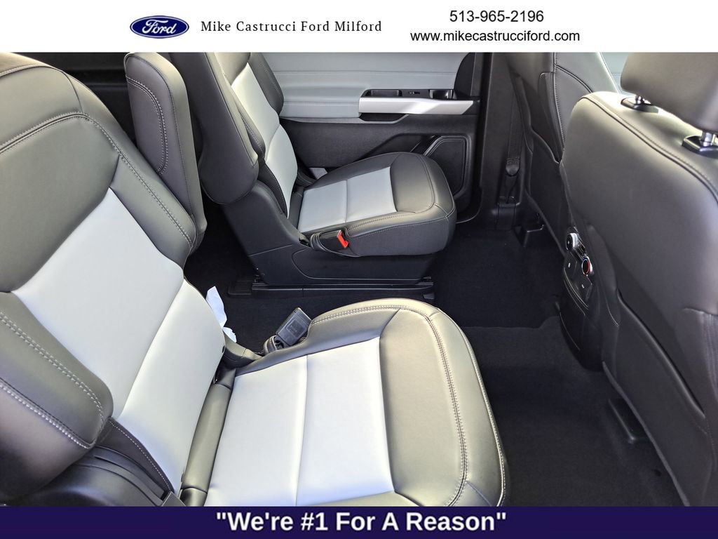 Certified 2024 Ford Explorer XLT w/ Equipment Group 202A image 27