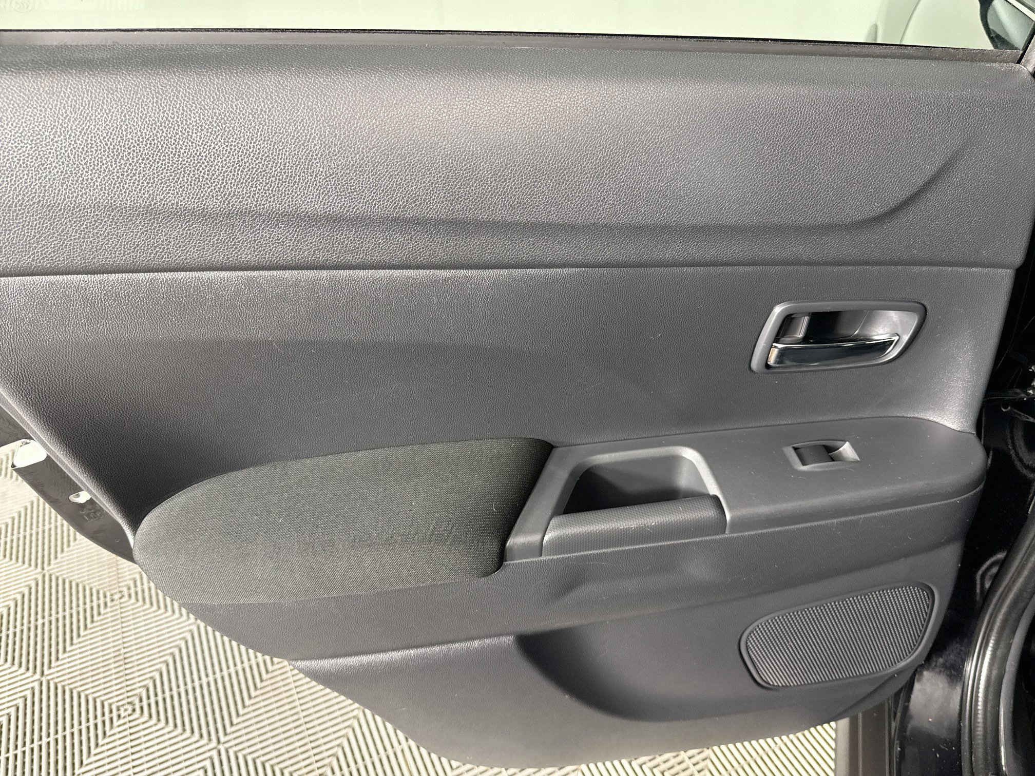 Used 2023 Mitsubishi Outlander Sport ES AWD/4WD image 42