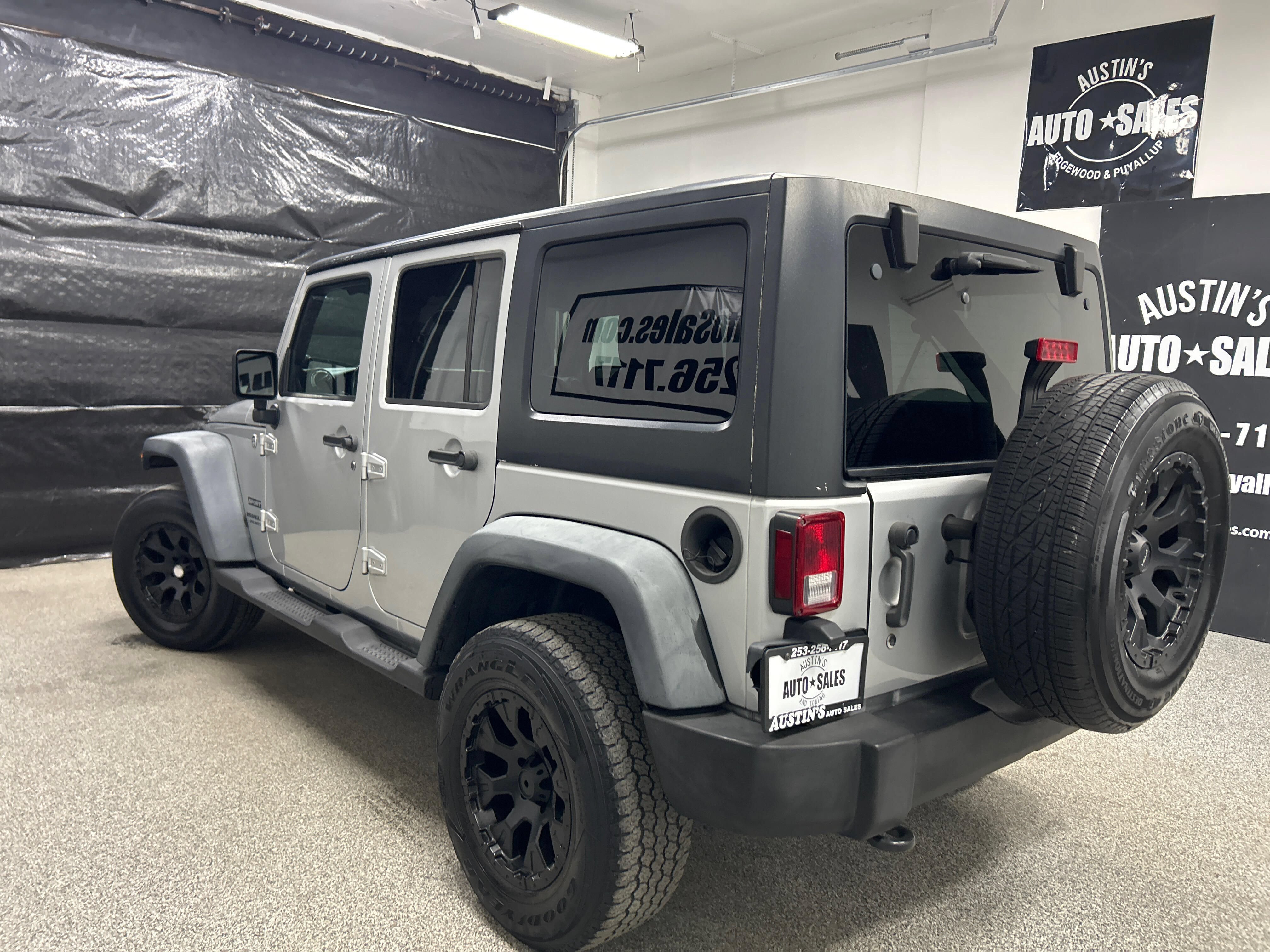 Used 2011 Jeep Wrangler Unlimited Sport AWD/4WD image 4