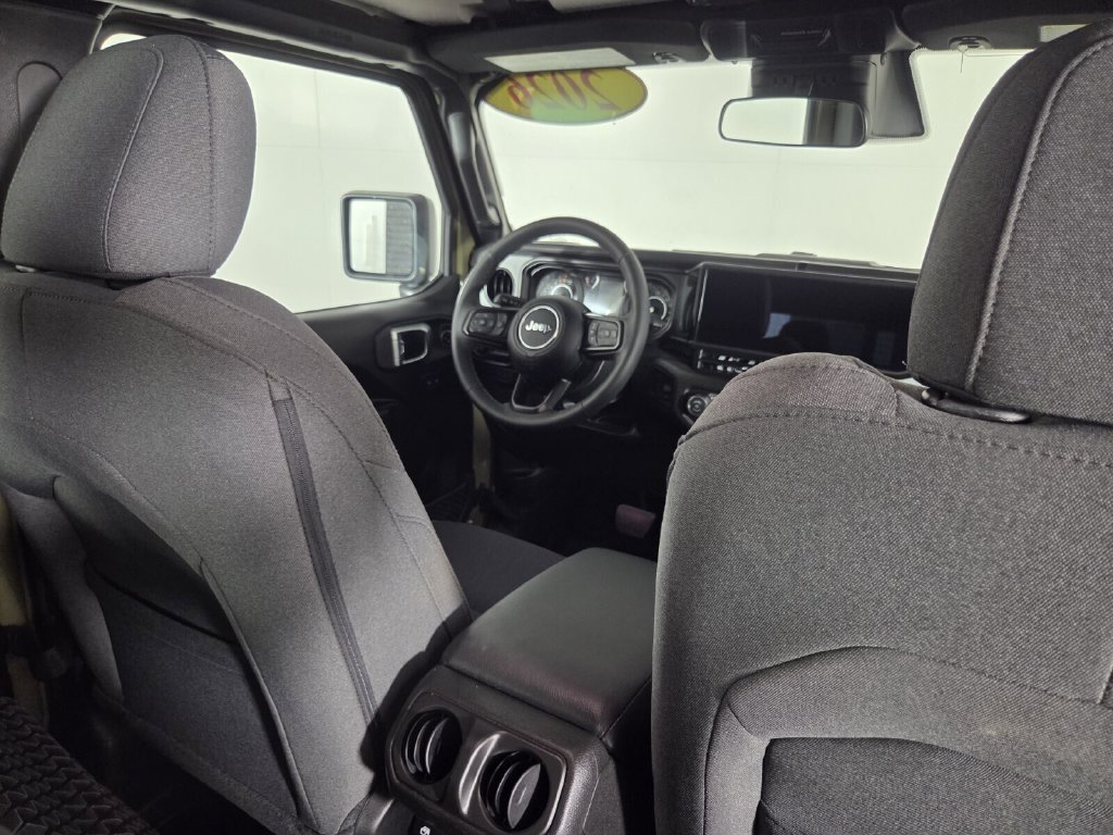 Used 2026 Jeep Gladiator Sport AWD/4WD image 30