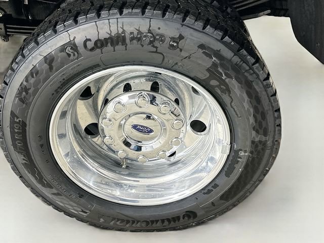 New 2026 Ford F450 Platinum image 33