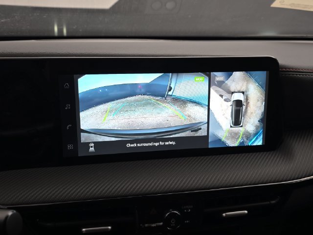 New 2027 Nissan Kicks SR w/ SR Premium Package FWD image 32