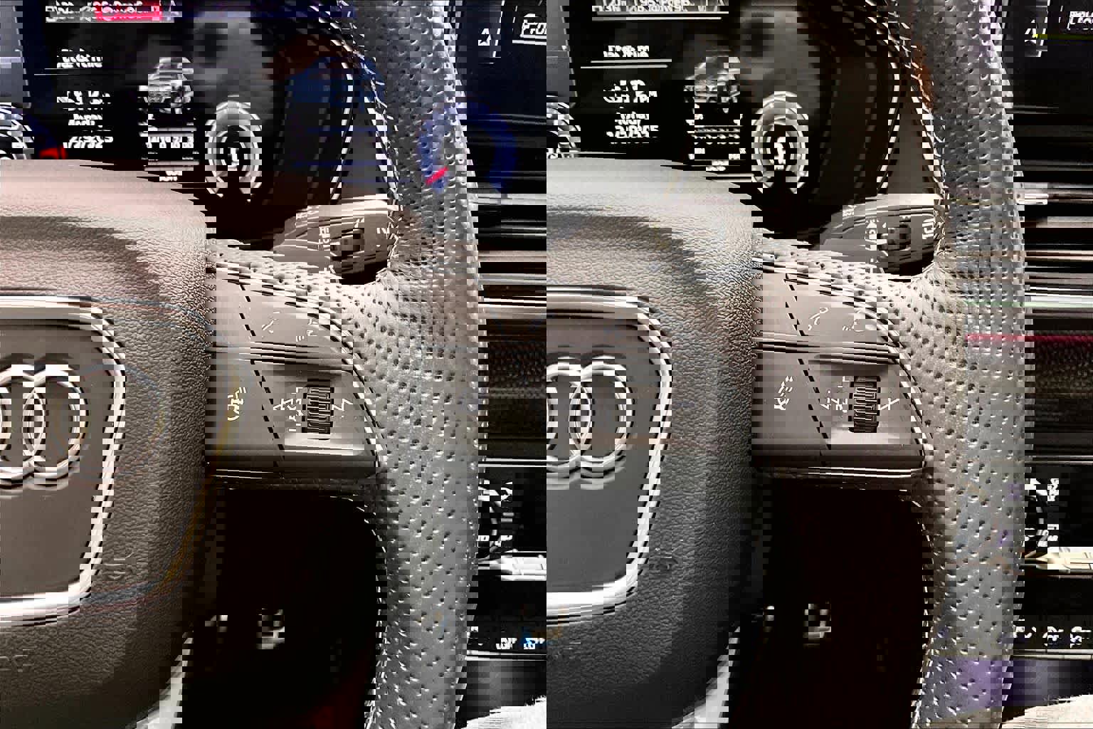 Used 2023 Audi SQ5 Prestige w/ Prestige Package image 23